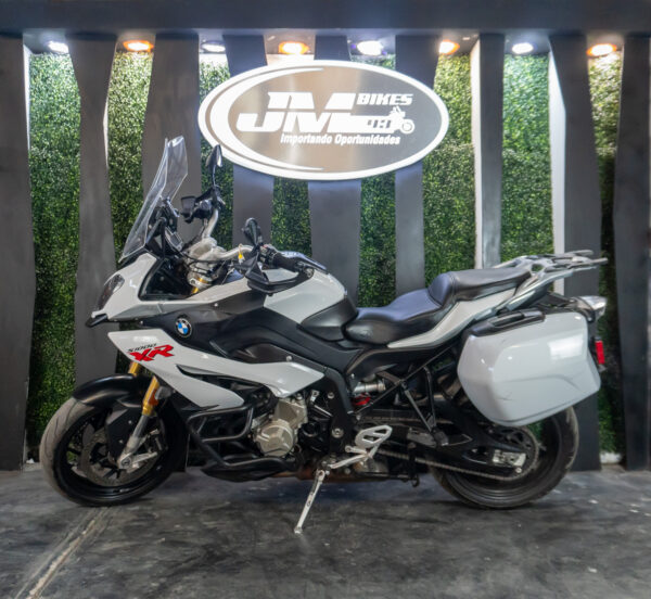 BMW S1000XR 2016