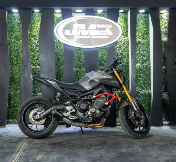 YAMAHA FZ 09 2015 - Imagen 2