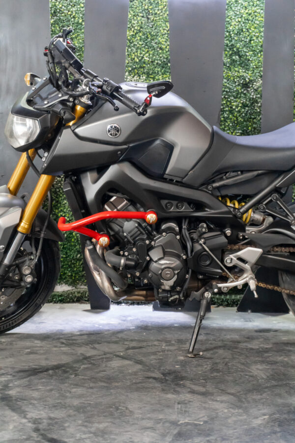 YAMAHA FZ 09 2015 - Imagen 4