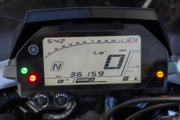 YAMAHA FZ-10 2017 - Imagen 5