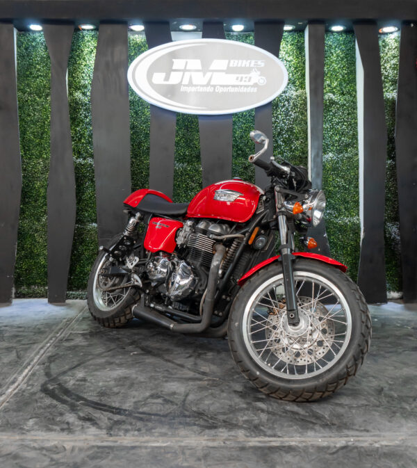 TRIUMPH THRUXTON 2011 - Imagen 3