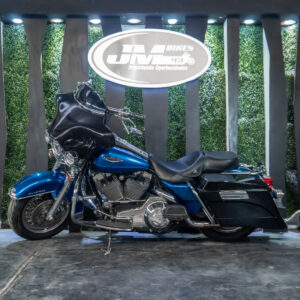 HARLEY-DAVIDSON FLHRCI ROAD KING CLASSIC 2006