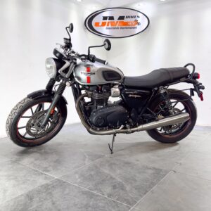 TRIUMPH STREET TWIN 2016