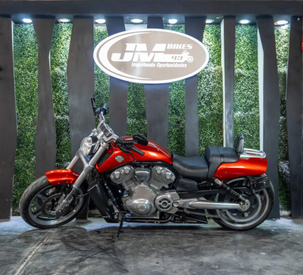 HARLEY-DAVIDSON VRSCF MUSCLE V-ROD 2013