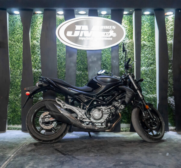SUZUKI SFV650L3 GLADIUS 2013 - Imagen 6