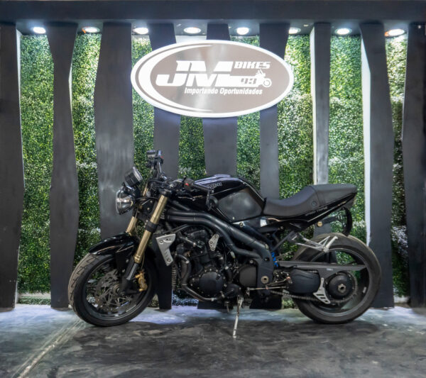 TRIUMPH SPEED TRIPLE 1050 2006