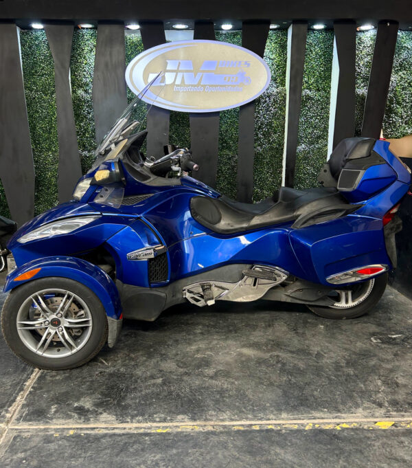 CAN-AM SPYDER RT-S SE5 2012