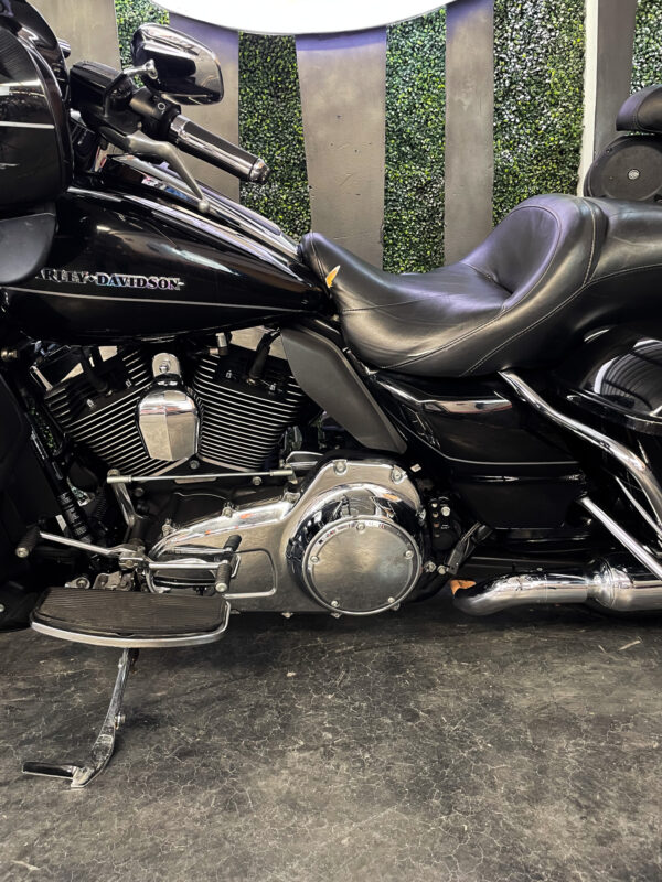 HARLEY-DAVIDSON FLHTK ELECTRA GLIDE ULTRA LIMITED 2014 - Imagen 4