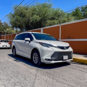 TOYOTA SIENNA 2021