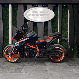 KTM DUKE 390