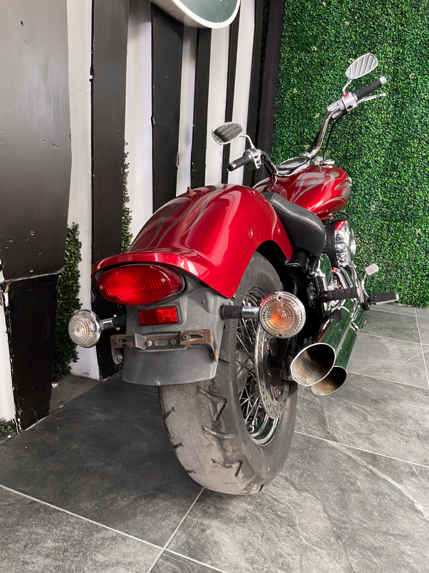 YAMAHA XVS11V/C V-STAR CUSTOM 2006 - Imagen 3