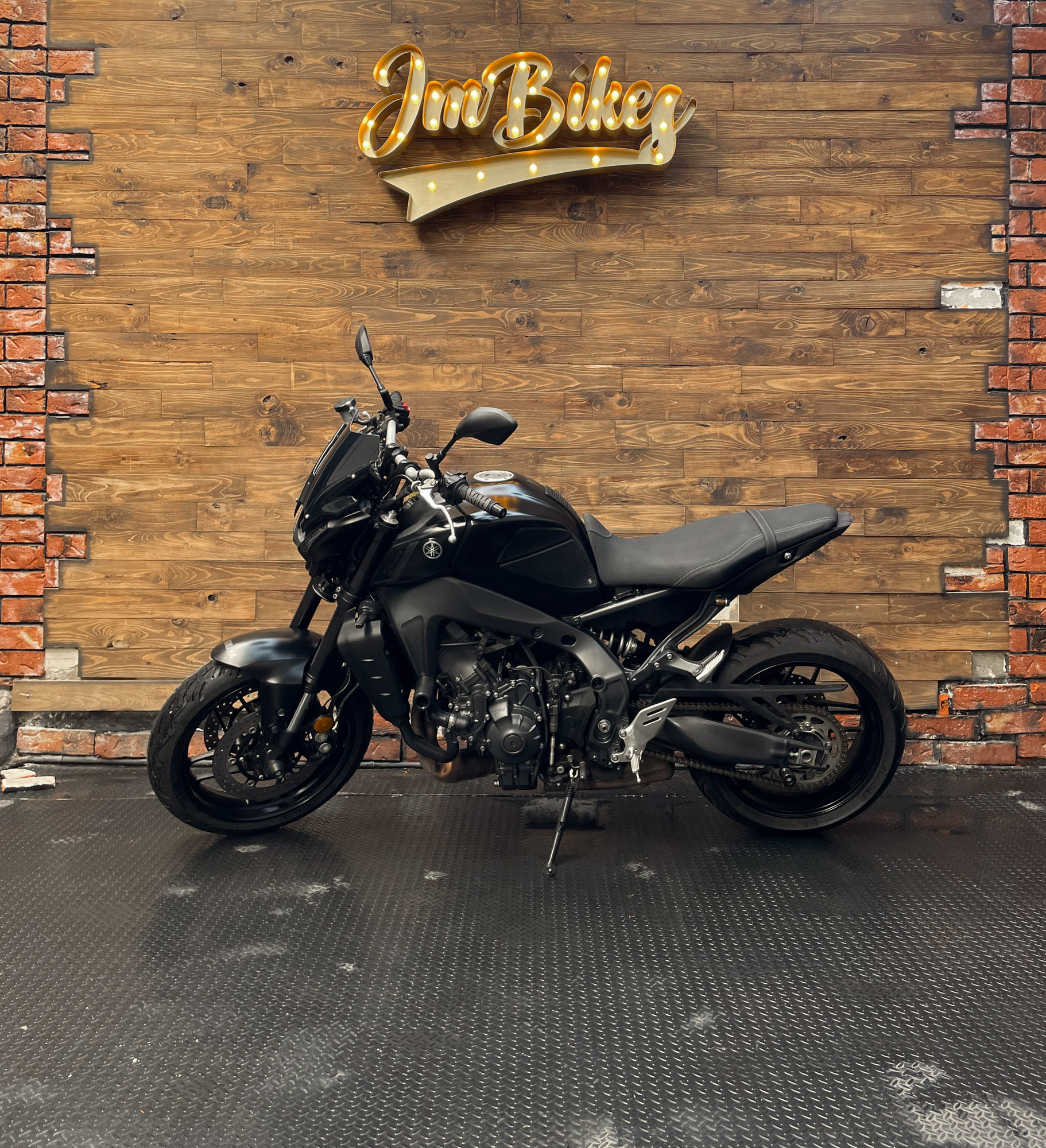 YAMAHA MT-09 2024