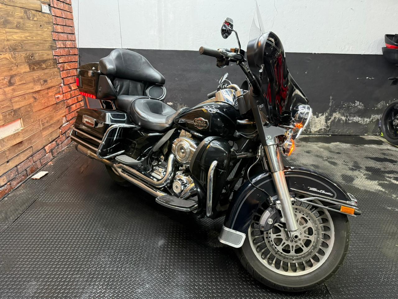 HARLEY-DAVIDSON FLHTCU UL CLSC EL GLIDE 2012 - Imagen 2