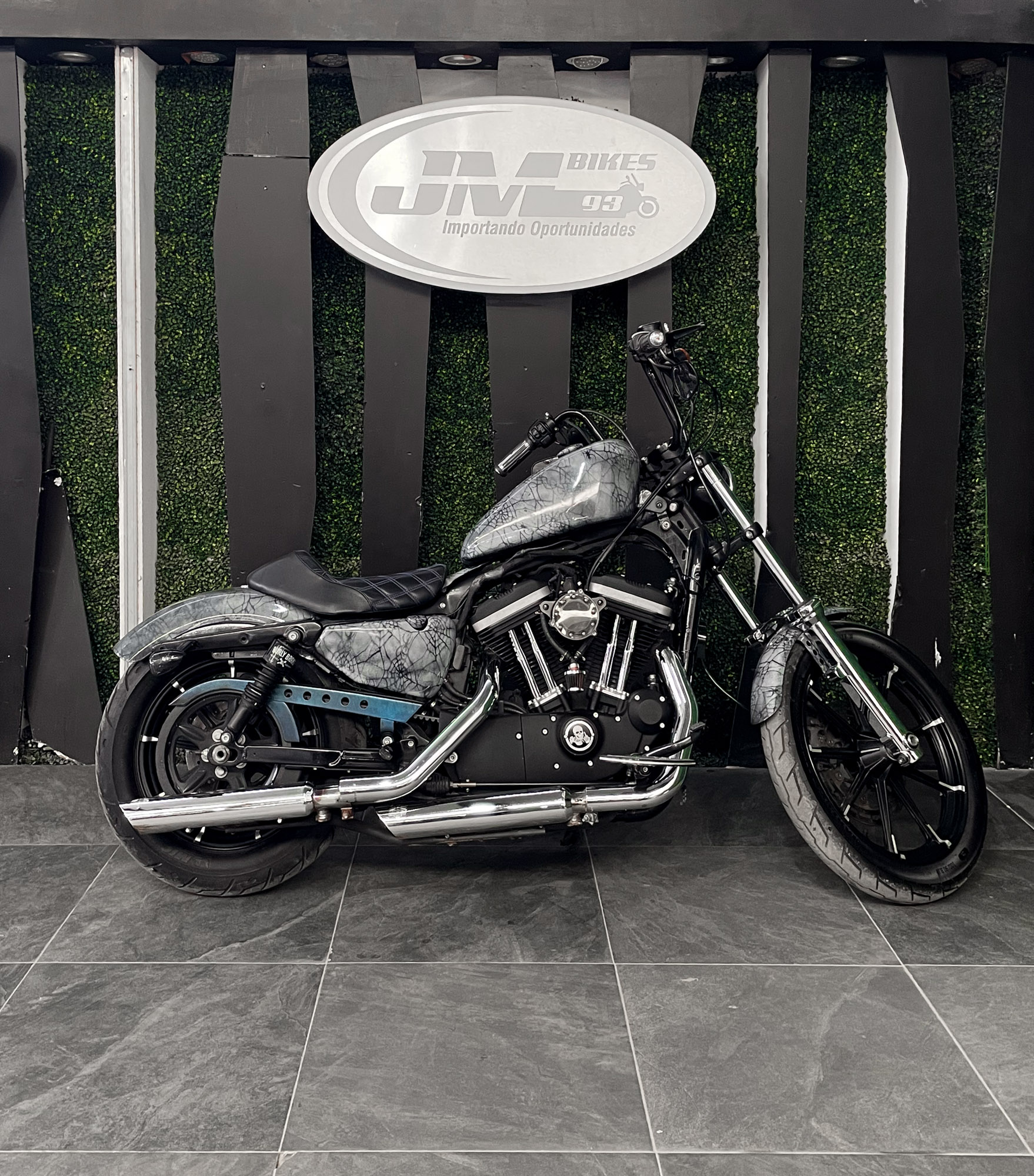 HARLEY DAVIDSON XL883N IRON 2021 - Imagen 3