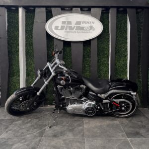 HARLEY-DAVIDSON FXSB BREAKOUT 2014