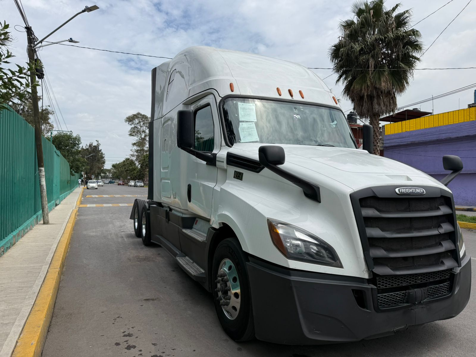 Freightliner Cascadia 126 2018 Detroit DD15 - Imagen 2