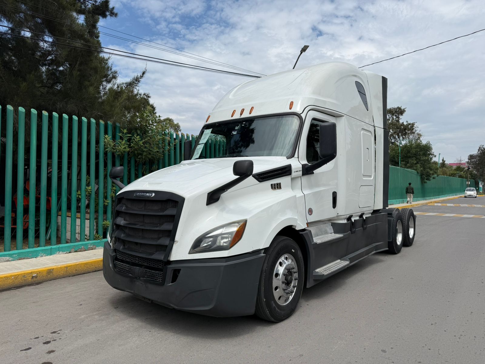 Freightliner Cascadia 126 2018 Detroit DD15