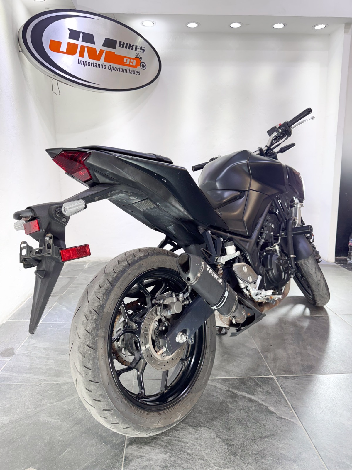 YAMAHA MT-03 2023 - Imagen 4