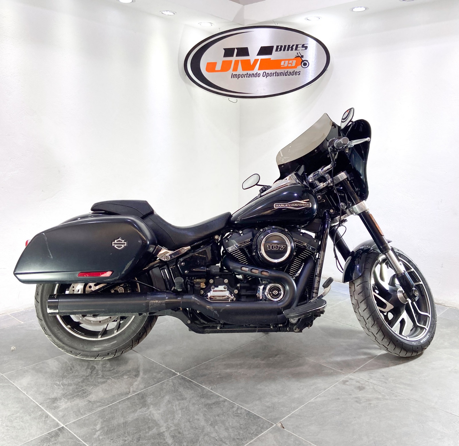 HARLEY-DAVIDSON FLSB SPORT GLIDE 2018 - Imagen 2