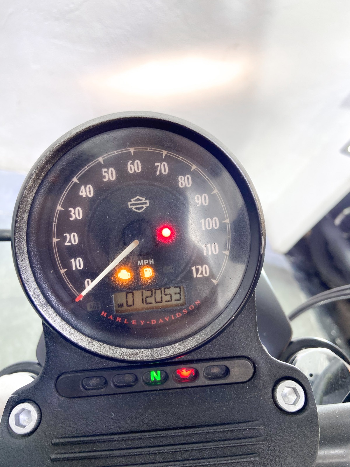 HARLEY-DAVIDSON XL883N IRON 2020 - Imagen 5